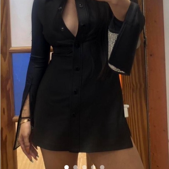 NWT Alexander Wang crystal-embellished split-cuff shirt Size 4 - Picture 4 of 10